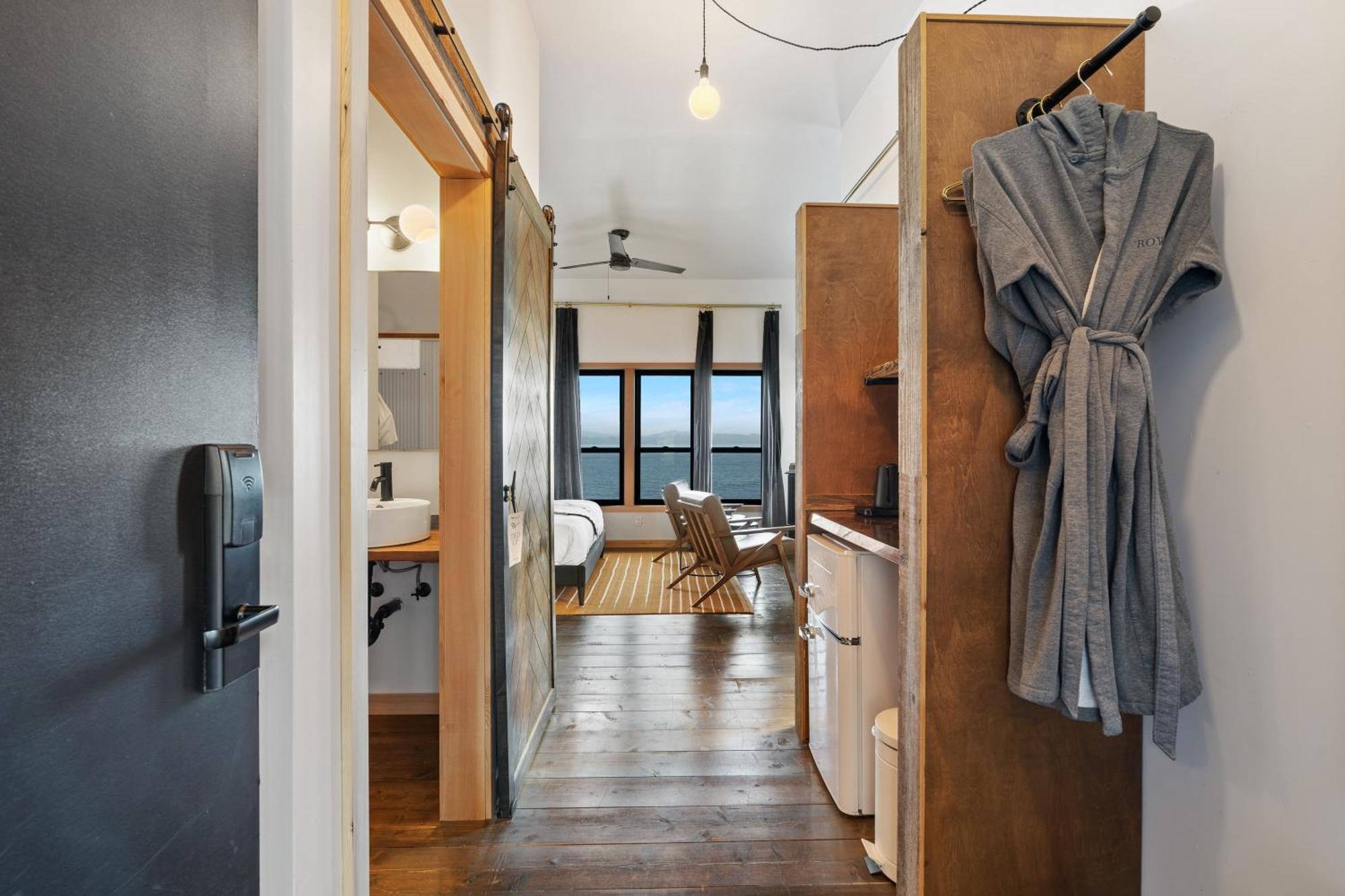 Bowline Hotel Astoria Eksteriør billede